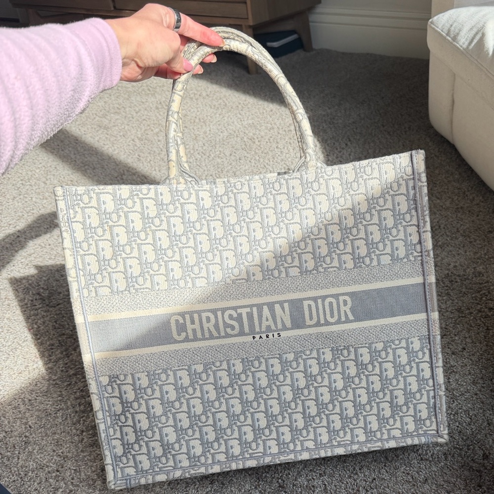 Dior Large Oblique Book Tote - Picture 12 of 12